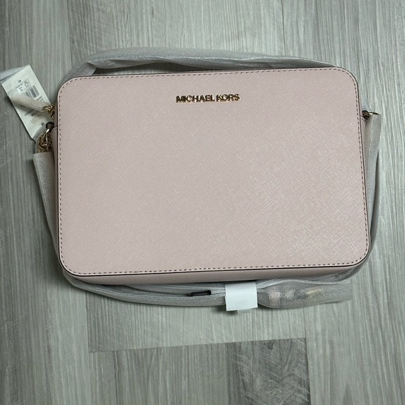 Michael Kors Women’s Jet Set Crossbody - Picture 1 of 2
